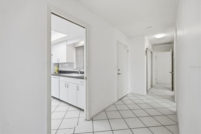 6811 10TH AVENUE W, Bradenton, FL 34209