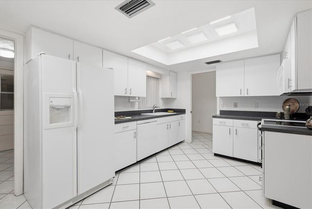 6811 10TH AVENUE W, Bradenton, FL 34209