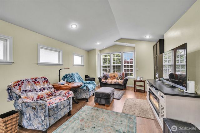 400 Park Place, Everett, WA 98203