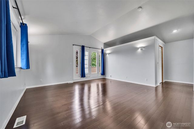 400 Park Place, Everett, WA 98203