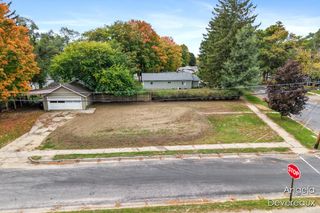 605 W Montcalm Street, Greenville, MI 48838