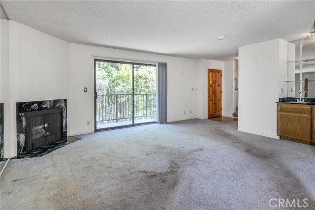 13203 Vanowen Street 8, North Hollywood (los Angeles), CA 91605