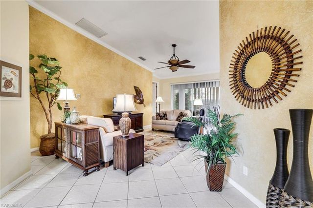 3815 Recreation LN, Naples, FL 34116