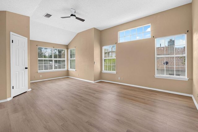 2721 Little Elm TRL, Cedar Park, TX 78613