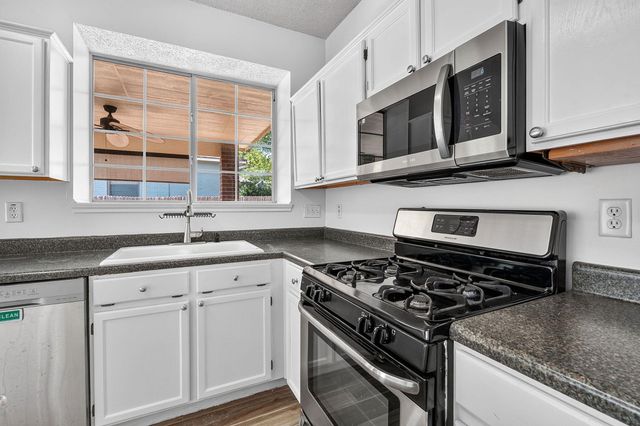 2721 Little Elm TRL, Cedar Park, TX 78613