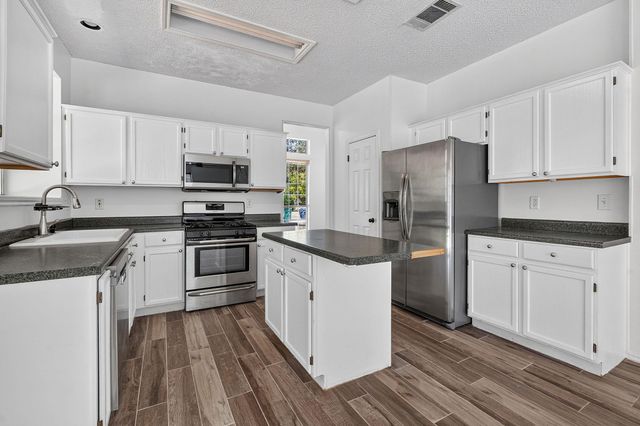 2721 Little Elm TRL, Cedar Park, TX 78613