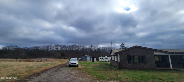 316 Anderson Rd, Sweetwater, TN 37874