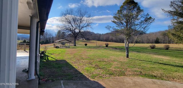 316 Anderson Rd, Sweetwater, TN 37874