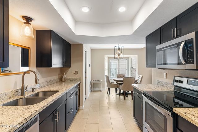 18226 N 104TH Avenue, Sun City, AZ 85373