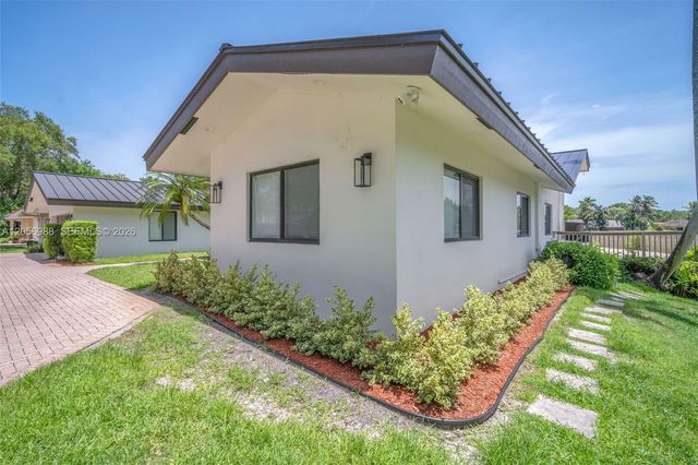 3180 N 36th Street, Hollywood, FL 33021