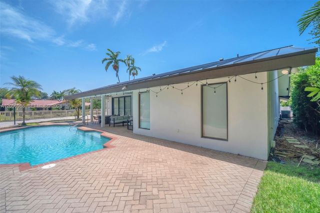 3180 N 36th Street, Hollywood, FL 33021