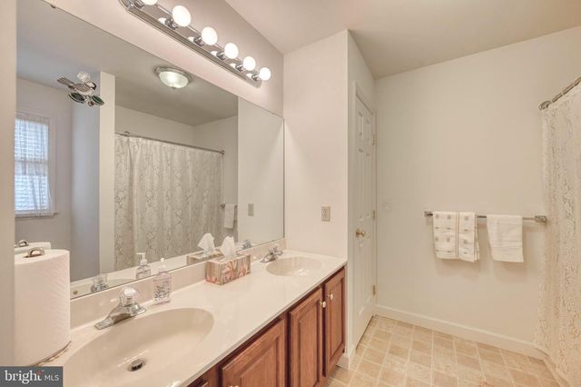 530 GAMMA DR, Wernersville, PA 19565