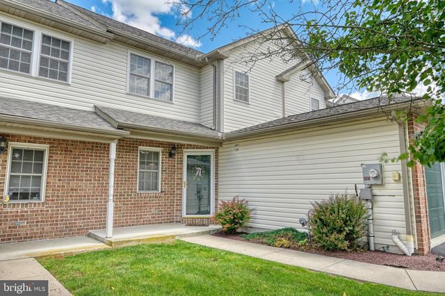 530 GAMMA DR, Wernersville, PA 19565