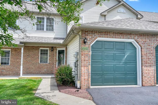 530 GAMMA DR, Wernersville, PA 19565