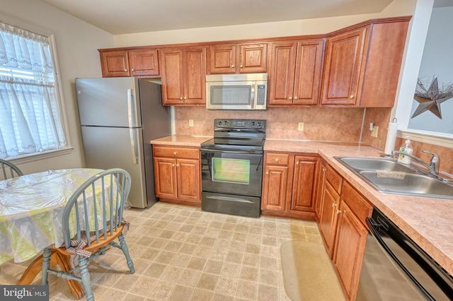 530 GAMMA DR, Wernersville, PA 19565
