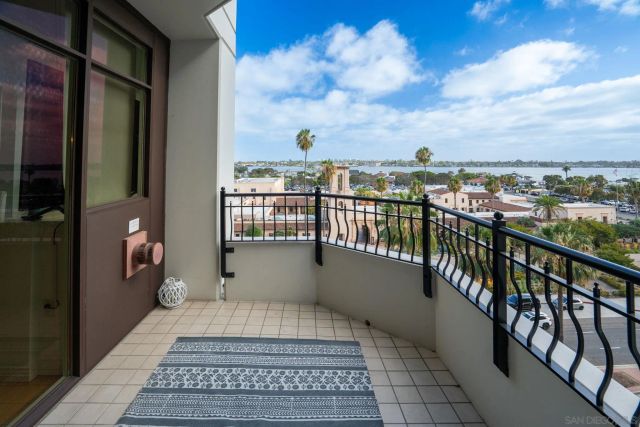 700 W Harbor Dr 705, San Diego, CA 92101