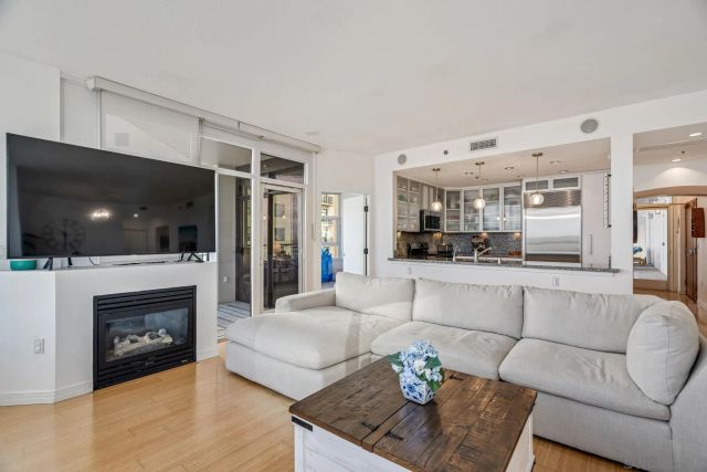 700 W Harbor Dr 705, San Diego, CA 92101