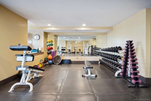 700 W Harbor Dr 705, San Diego, CA 92101