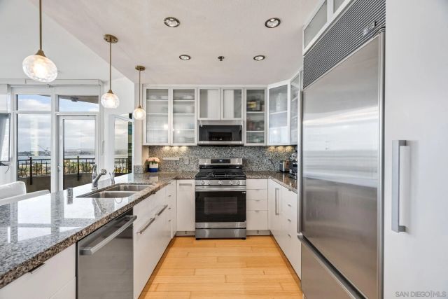 700 W Harbor Dr 705, San Diego, CA 92101