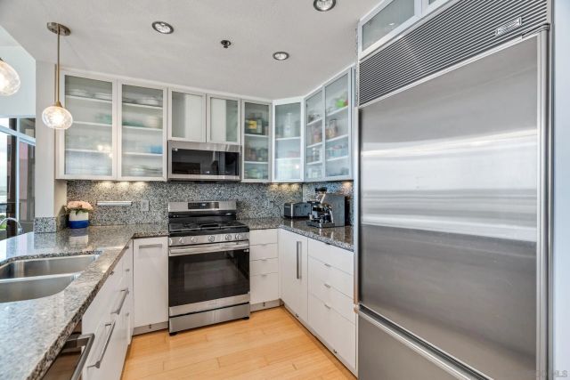 700 W Harbor Dr 705, San Diego, CA 92101