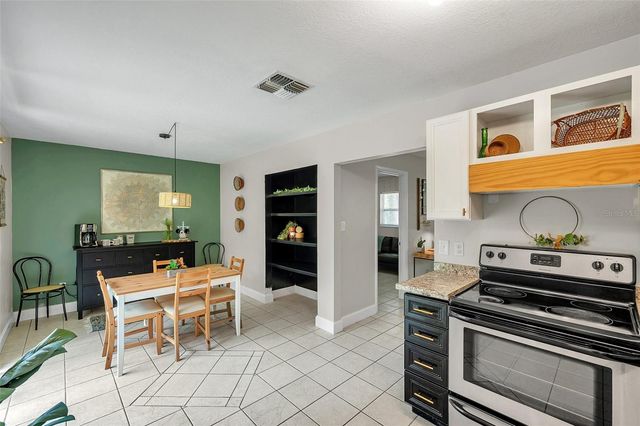 3371 N BAY AVENUE, Crystal River, FL 34428