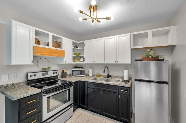 3371 N BAY AVENUE, Crystal River, FL 34428