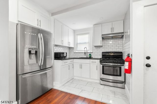 81 Kuna Ter, Irvington Twp., NJ 07111