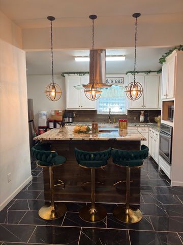 908 N Virginia Street, Terrell, TX 75160