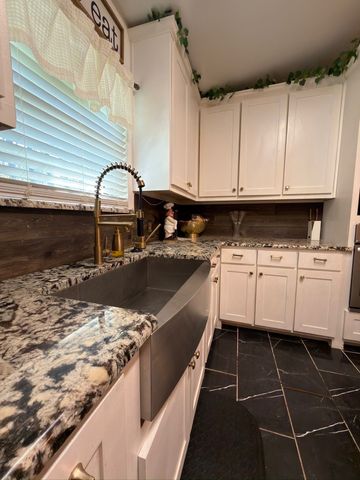 908 N Virginia Street, Terrell, TX 75160