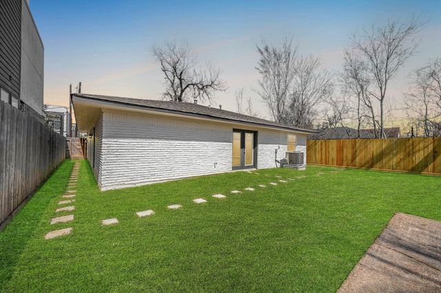 4710 Hershe Street, Houston, TX 77020