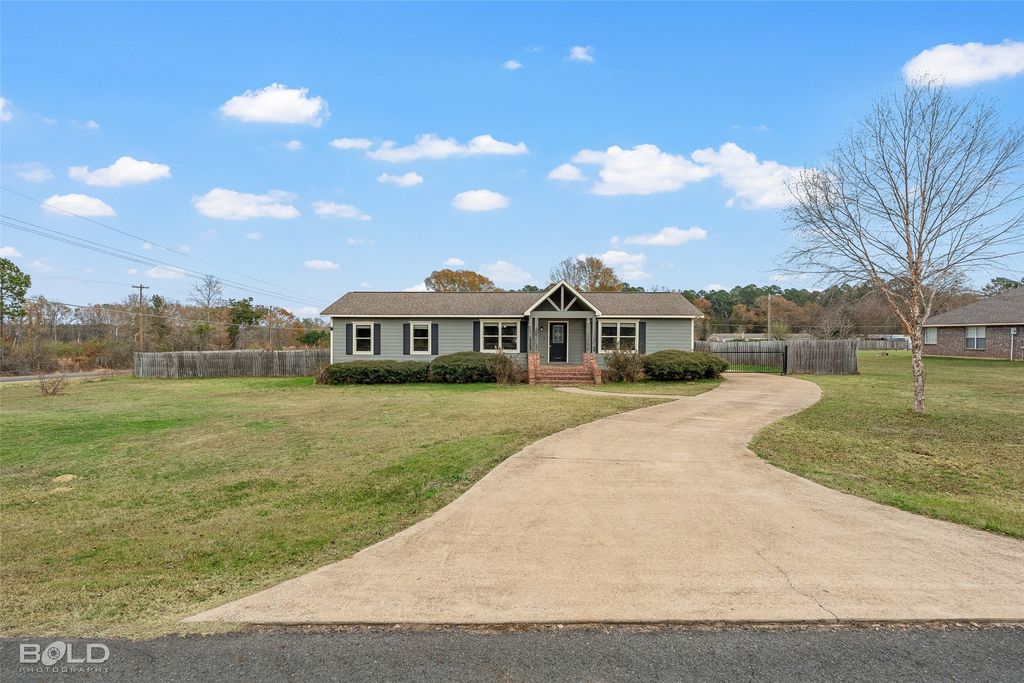 3725 Farmridge Road, Keithville, LA 71047
