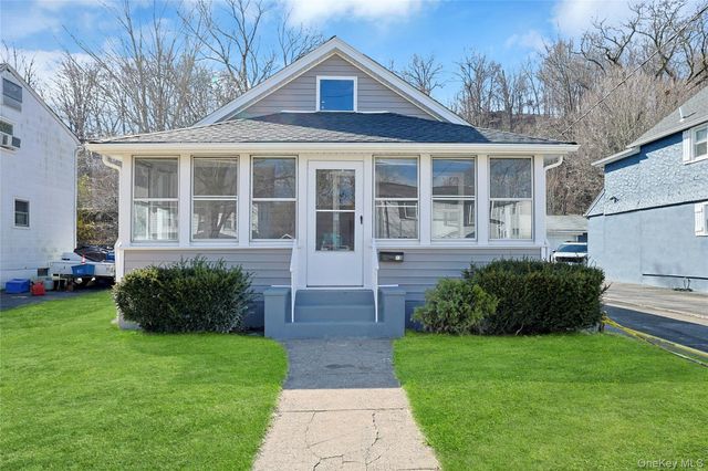 13 Richard Street, Sloatsburg, NY 10974
