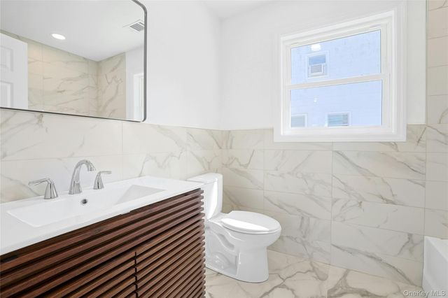 13 Richard Street, Sloatsburg, NY 10974