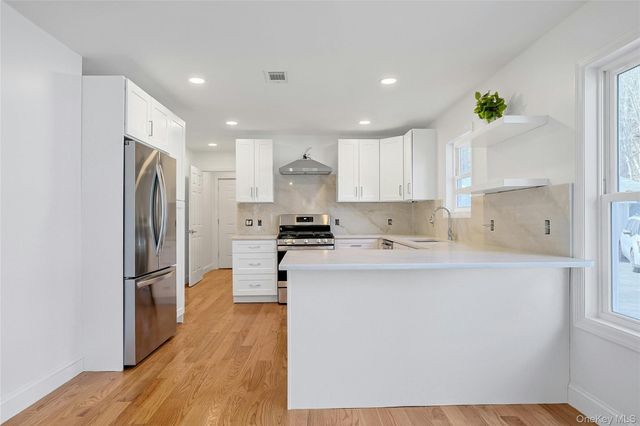 13 Richard Street, Sloatsburg, NY 10974