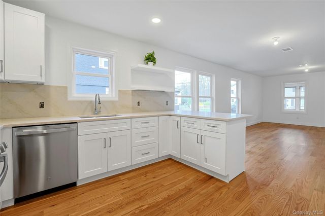 13 Richard Street, Sloatsburg, NY 10974