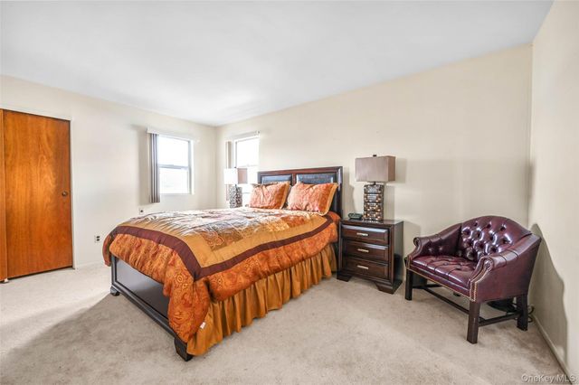 13214 Farmers Boulevard, Saint Albans, NY 11434