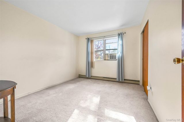 13214 Farmers Boulevard, Saint Albans, NY 11434