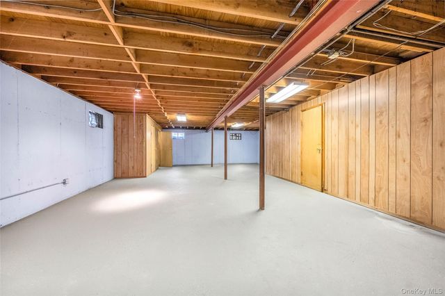 13214 Farmers Boulevard, Saint Albans, NY 11434