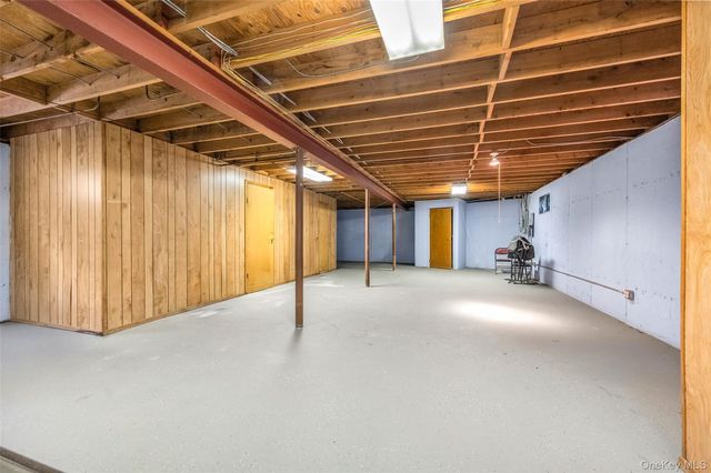 13214 Farmers Boulevard, Saint Albans, NY 11434