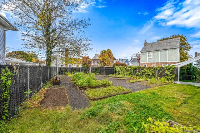 13214 Farmers Boulevard, Saint Albans, NY 11434