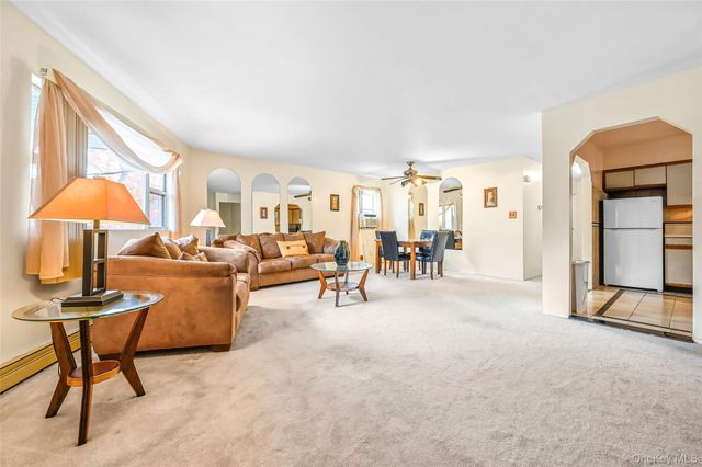 13214 Farmers Boulevard, Saint Albans, NY 11434