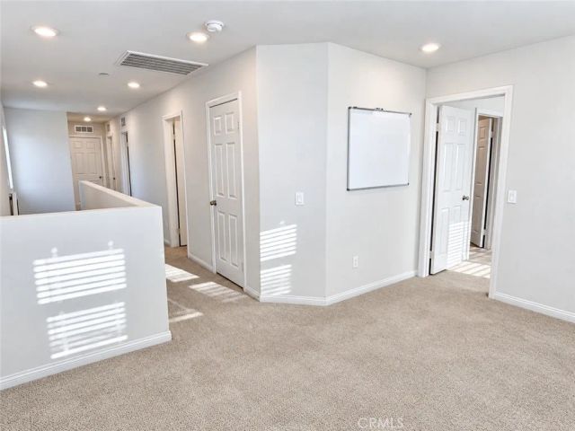 15 Gazania, Compton, CA 90221