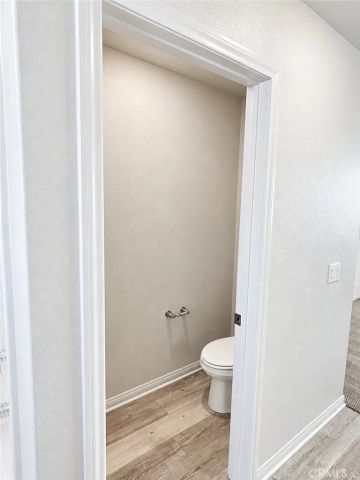 15 Gazania, Compton, CA 90221