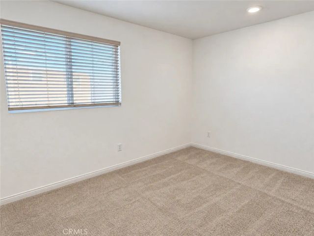 15 Gazania, Compton, CA 90221
