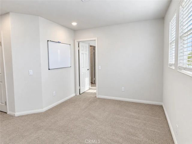 15 Gazania, Compton, CA 90221