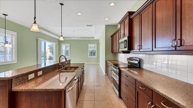 6207 46TH COURT E, Bradenton, FL 34203