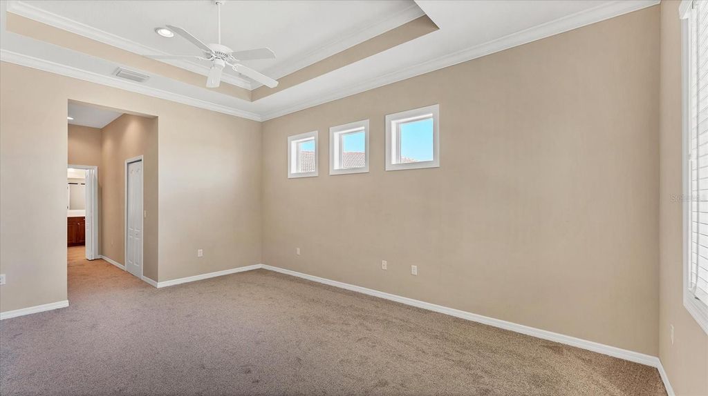 Image 16 of property listing at 6207 46TH COURT E, Bradenton, FL 34203