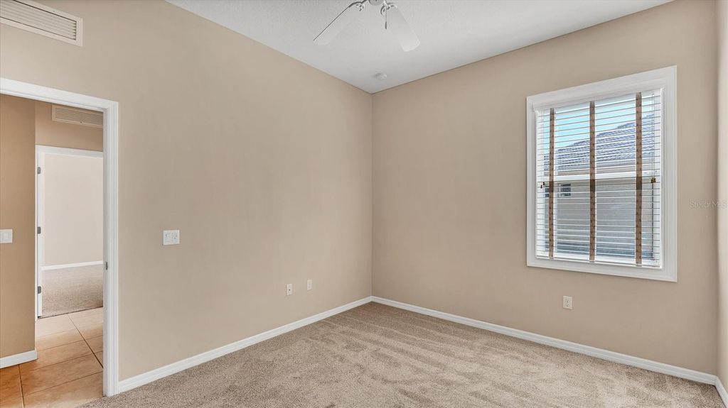 Image 25 of property listing at 6207 46TH COURT E, Bradenton, FL 34203