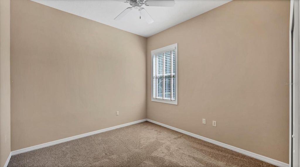 Image 27 of property listing at 6207 46TH COURT E, Bradenton, FL 34203