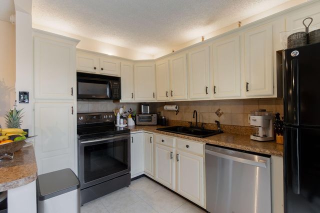 393 Lake Arbor Drive, Palm Springs, FL 33461